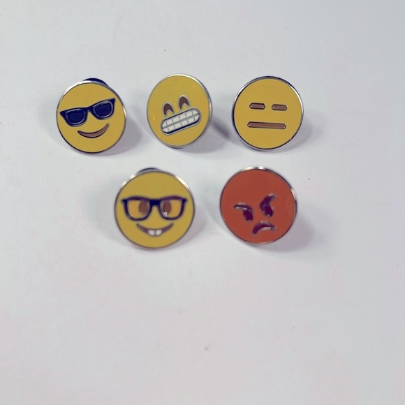 NWT Set of Five Emoji Face Pins - Picture 4 of 8